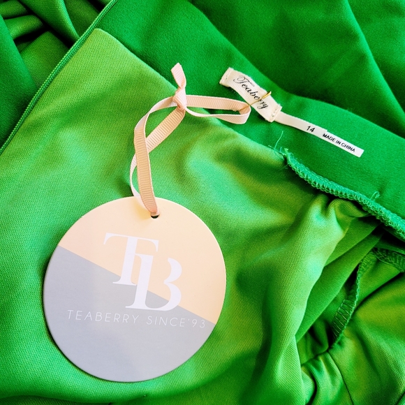 TEABERRY Emerald Green Off Shoulder Dress (s14)NWT - Picture 10 of 14